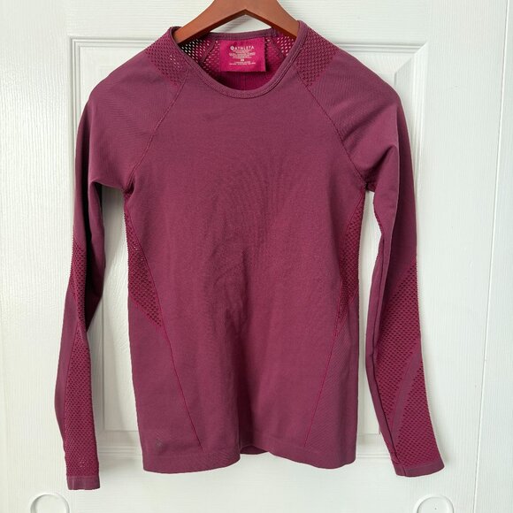 Athleta Caliber Plum Long-Sleeve Workout Top XS can fit S Gym Exercise Yoga - Picture 2 of 6